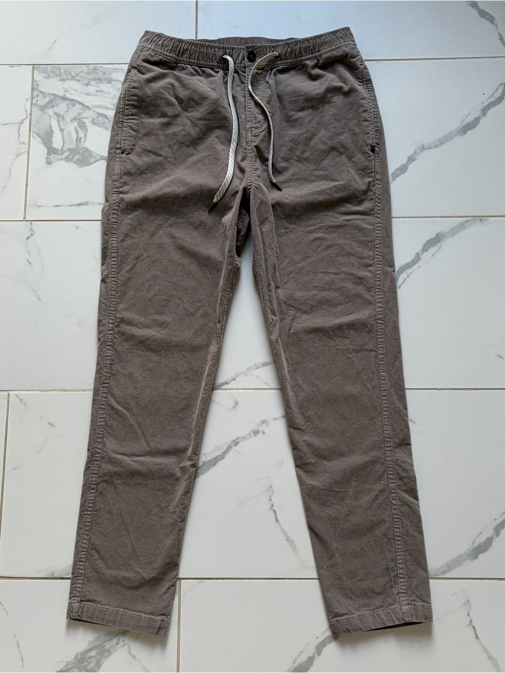Vuori Optimist Pant Men’s Walnut Corduroy Pants Size L Beige Khaki Grey